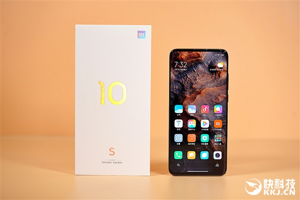 骁龙870最强音乐手机！小米10S推送MIUI 13稳定版：安卓流畅度第一