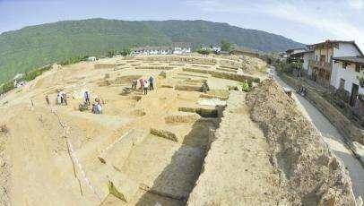 山西挖出西周古城遗址，发现古墓1000多座，专家：令人不可思议